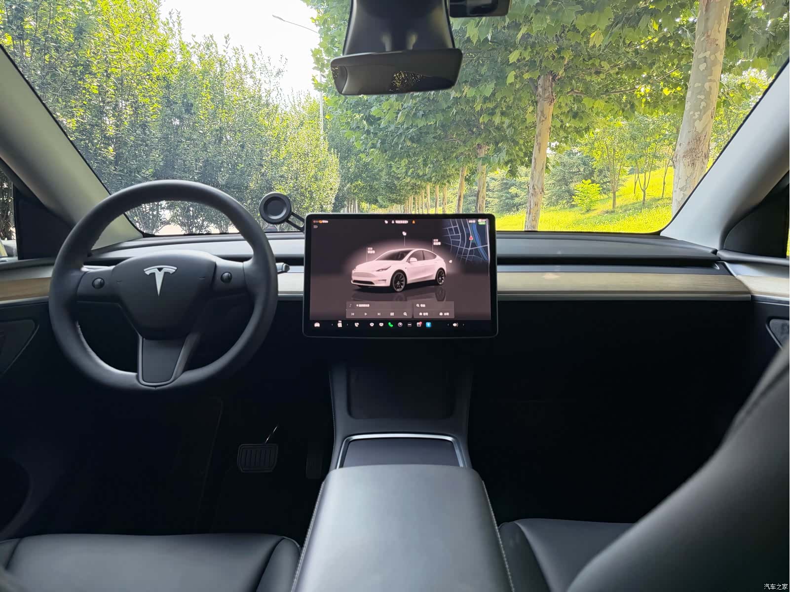 Tesla Model Y, 2023 10