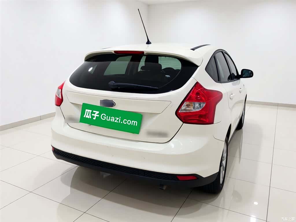 Ford Focus, 2014 6