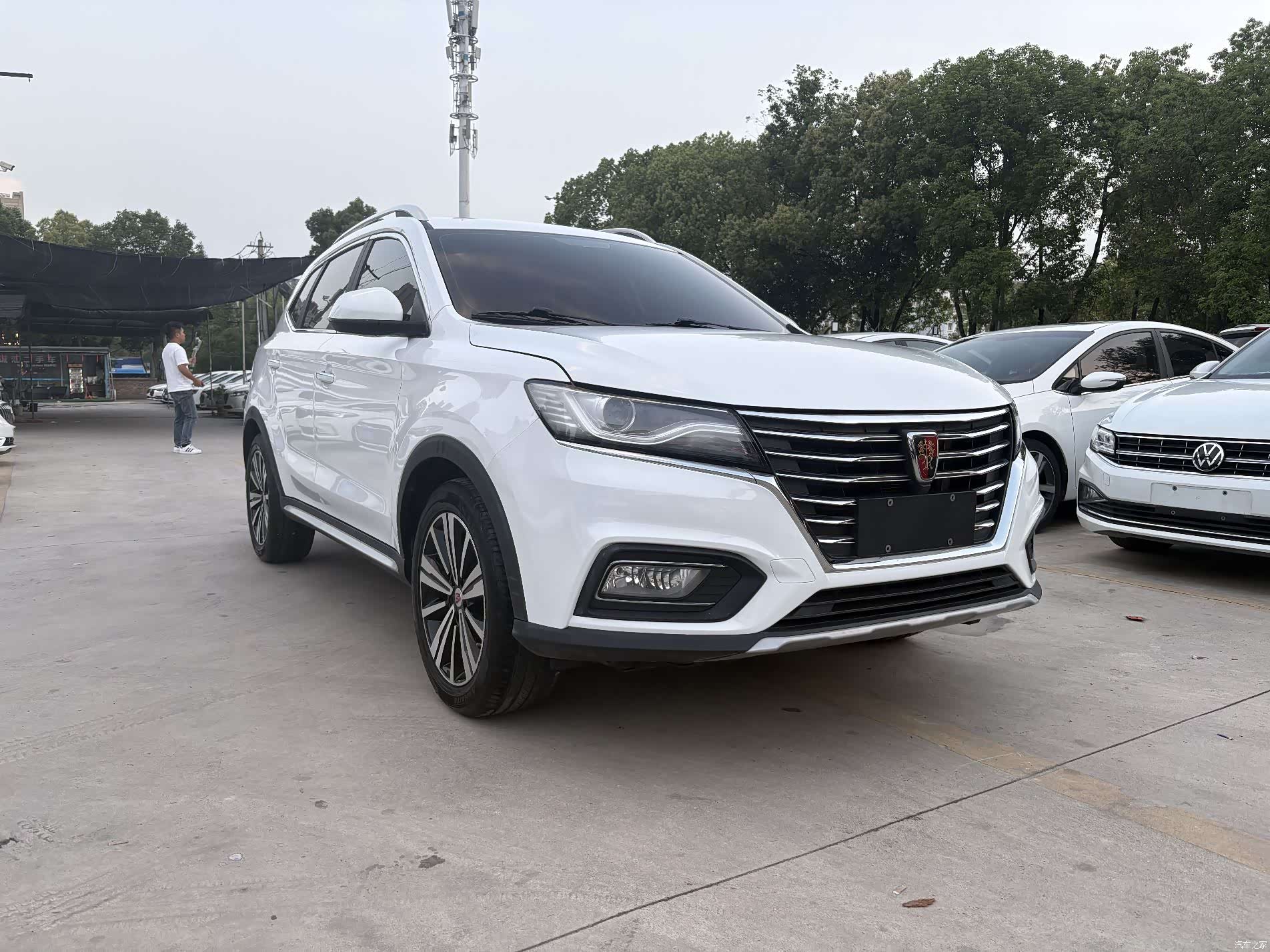Roewe RX5, 2020 3