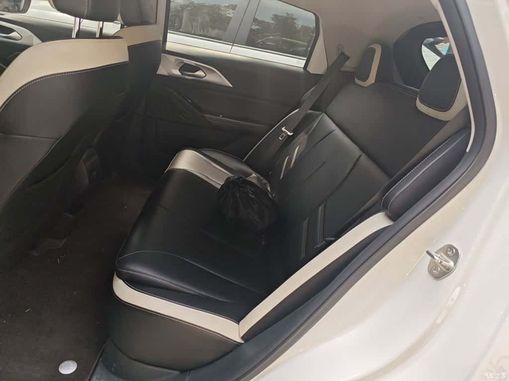 Geely E, 2022 13