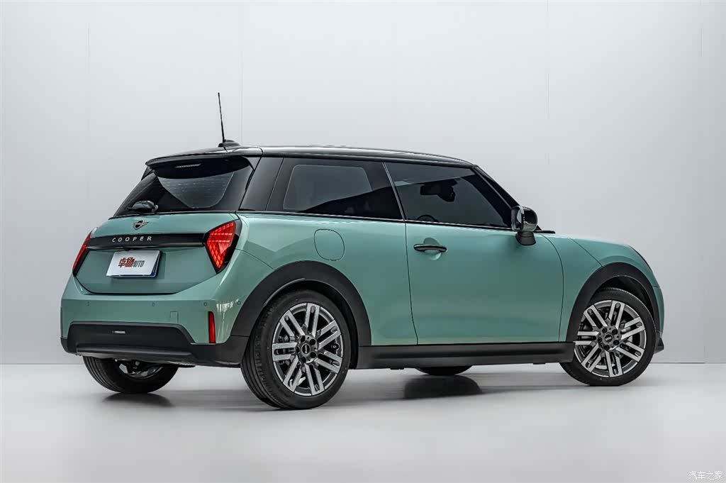 Mini Cooper, 2026 7
