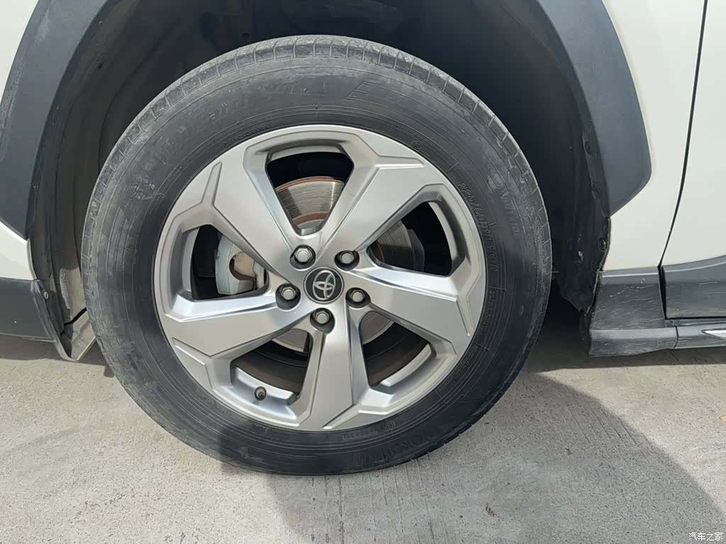 Toyota RAV4, 2021 25
