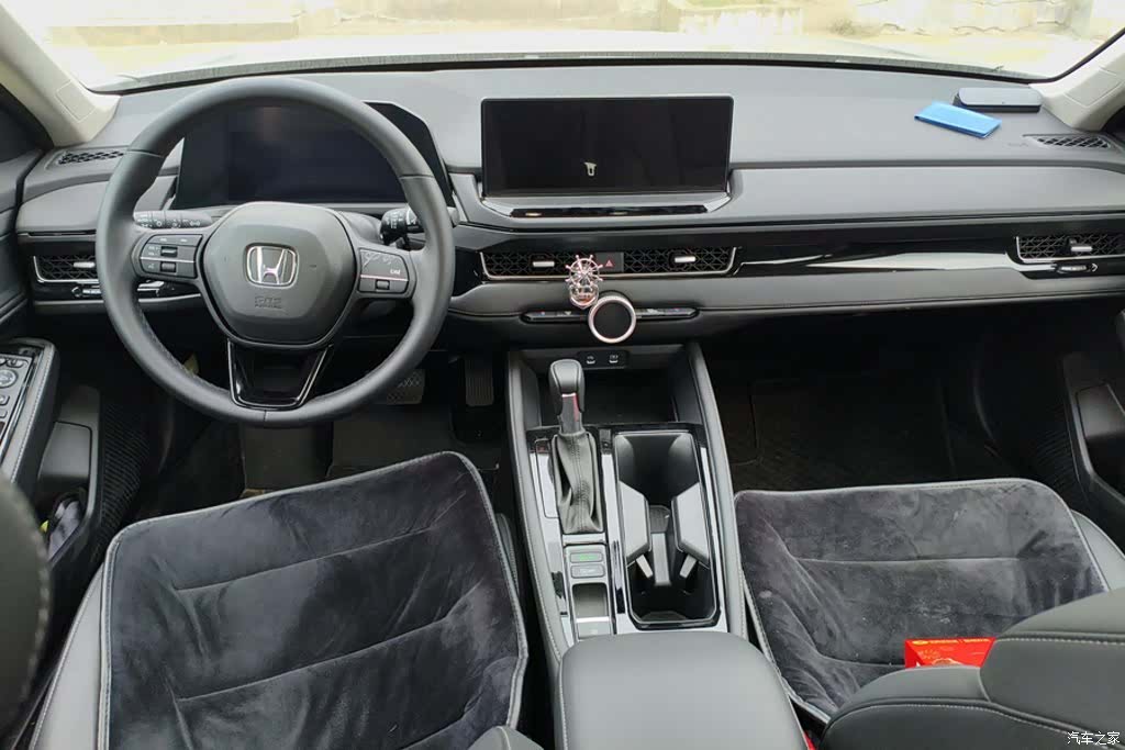Honda Inspire, 2025 12