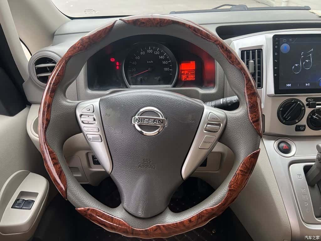 Nissan NV200, 2018 11