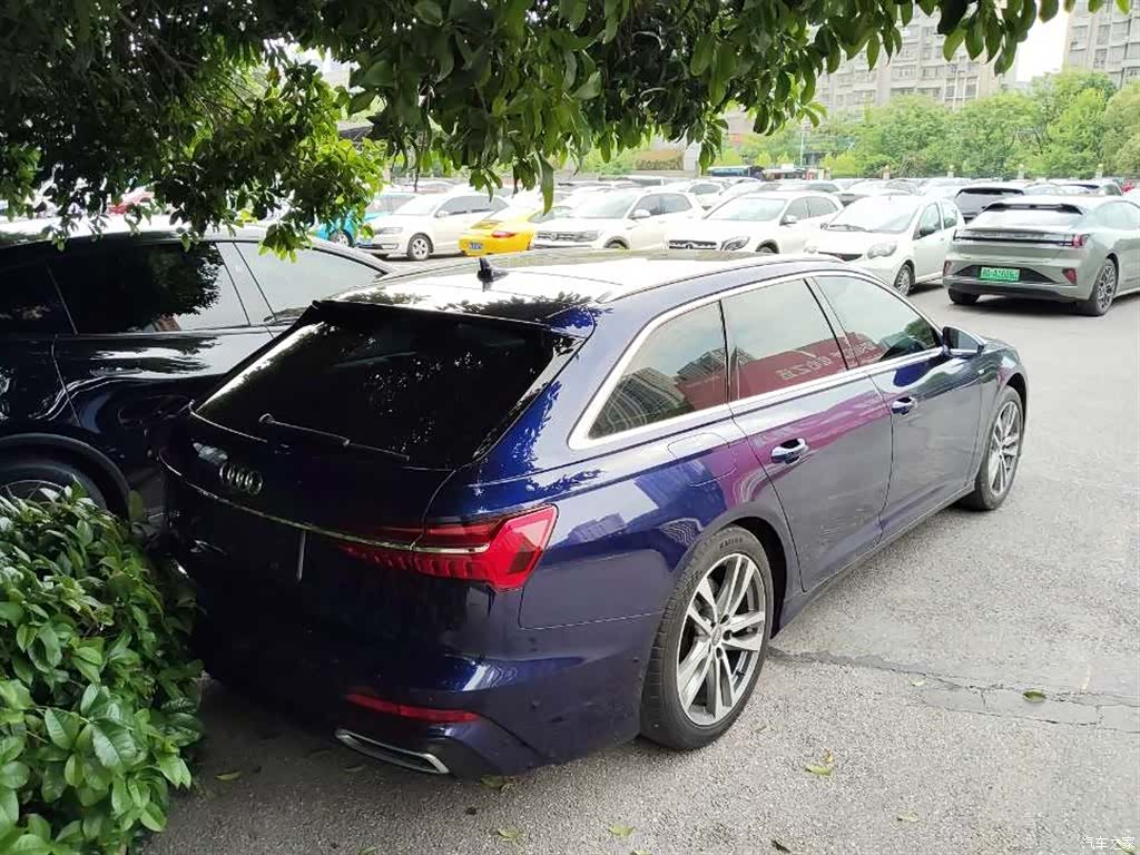 Audi A6, 2021 3