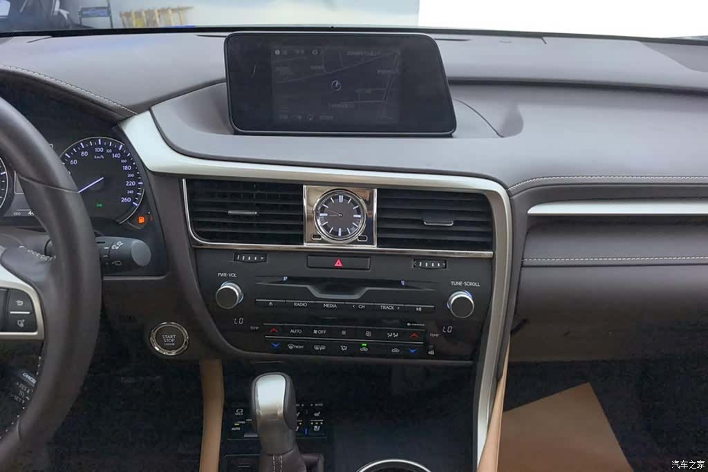 Lexus RX, 2017 13