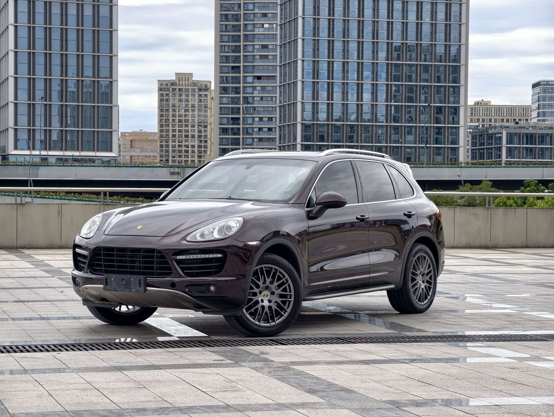 Porsche Cayenne, 2014 1