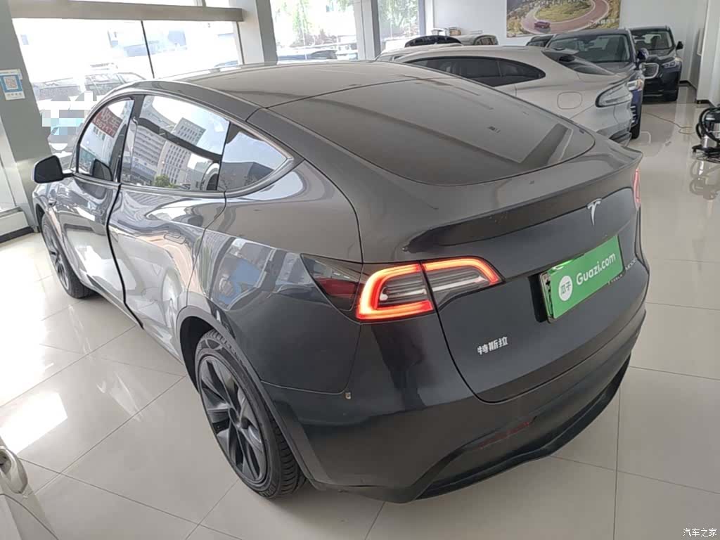 Tesla Model Y, 2024 все фото
