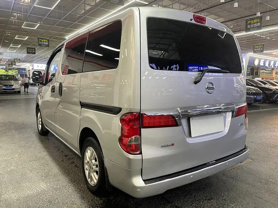 Nissan NV200 Nissan NV200