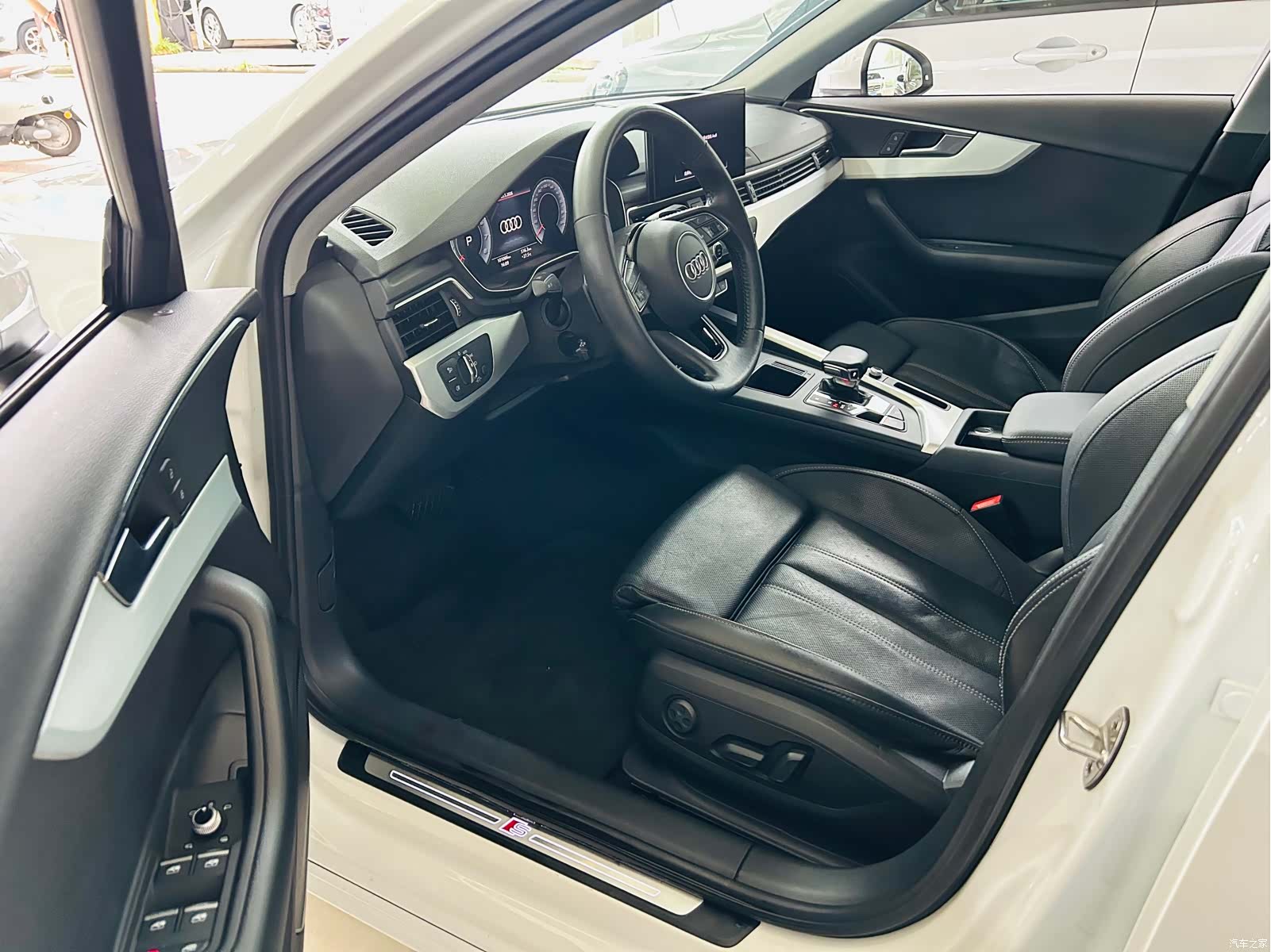 Audi A4L, 2020 4