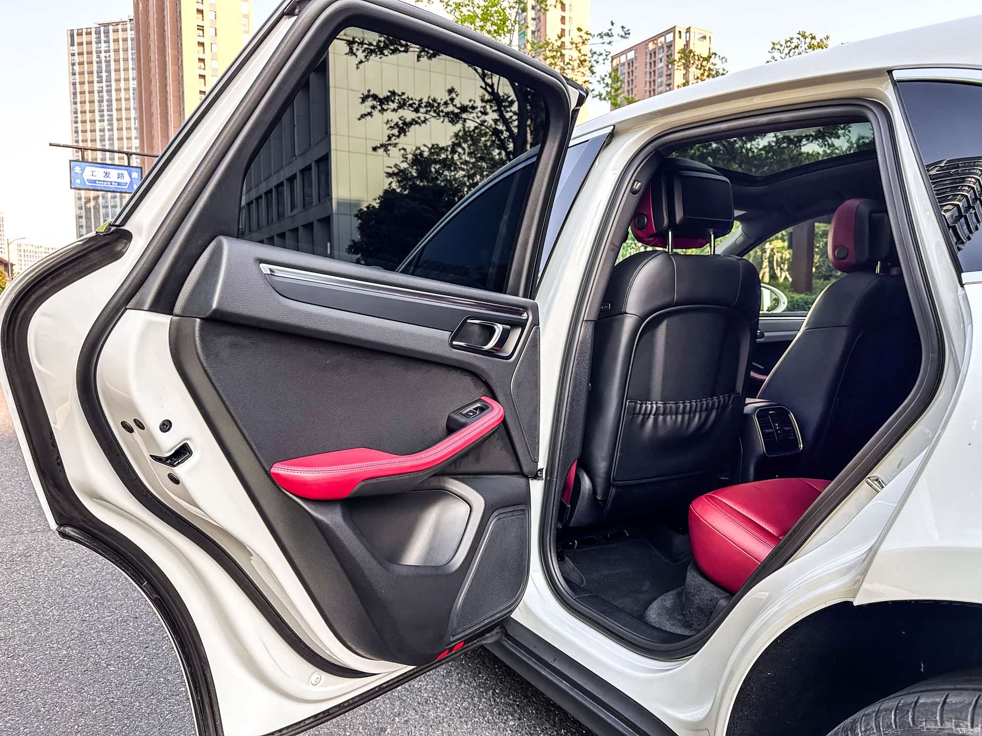 Porsche Macan, 2023 13