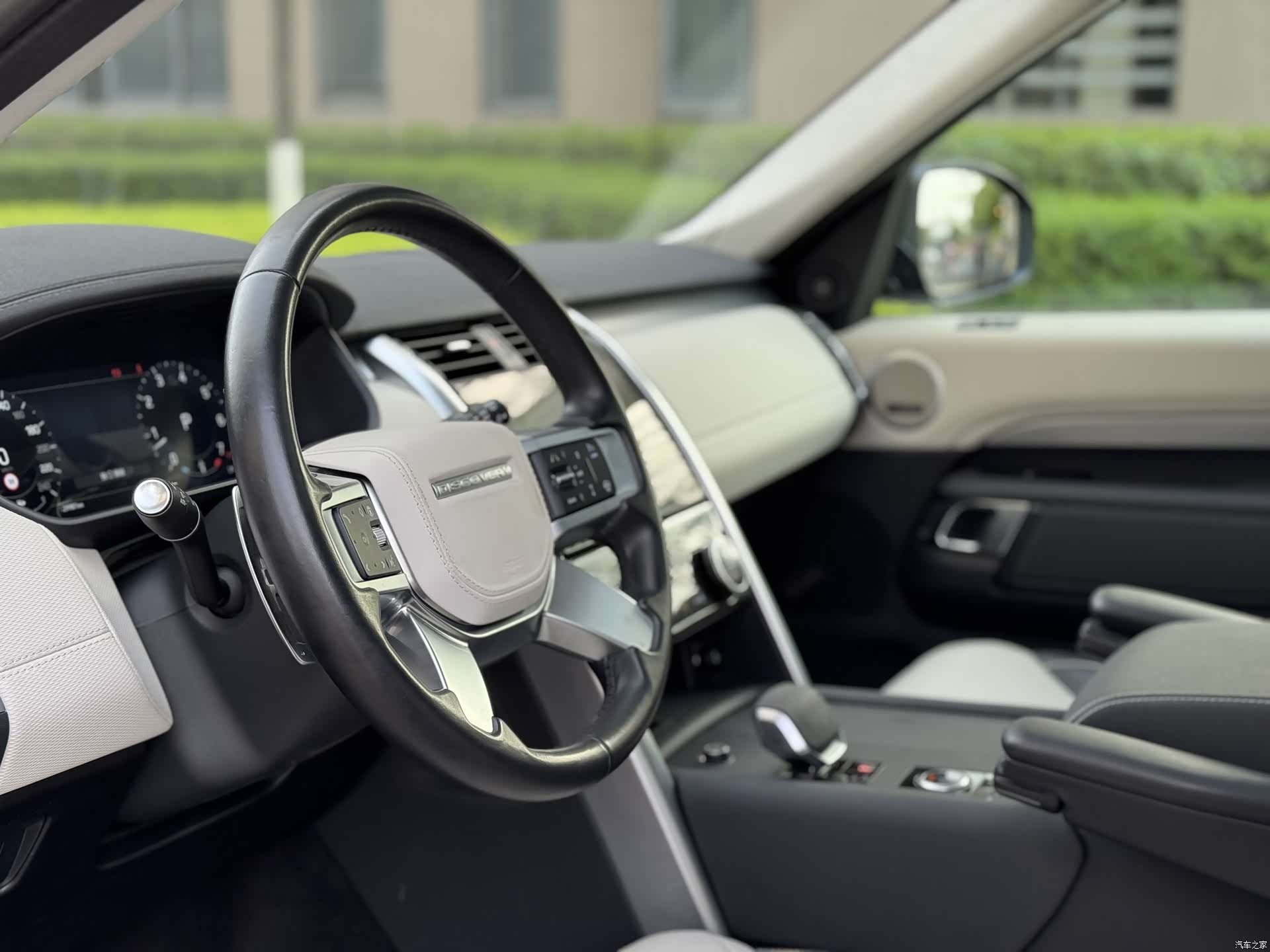 Land Rover Discovery, 2024 9