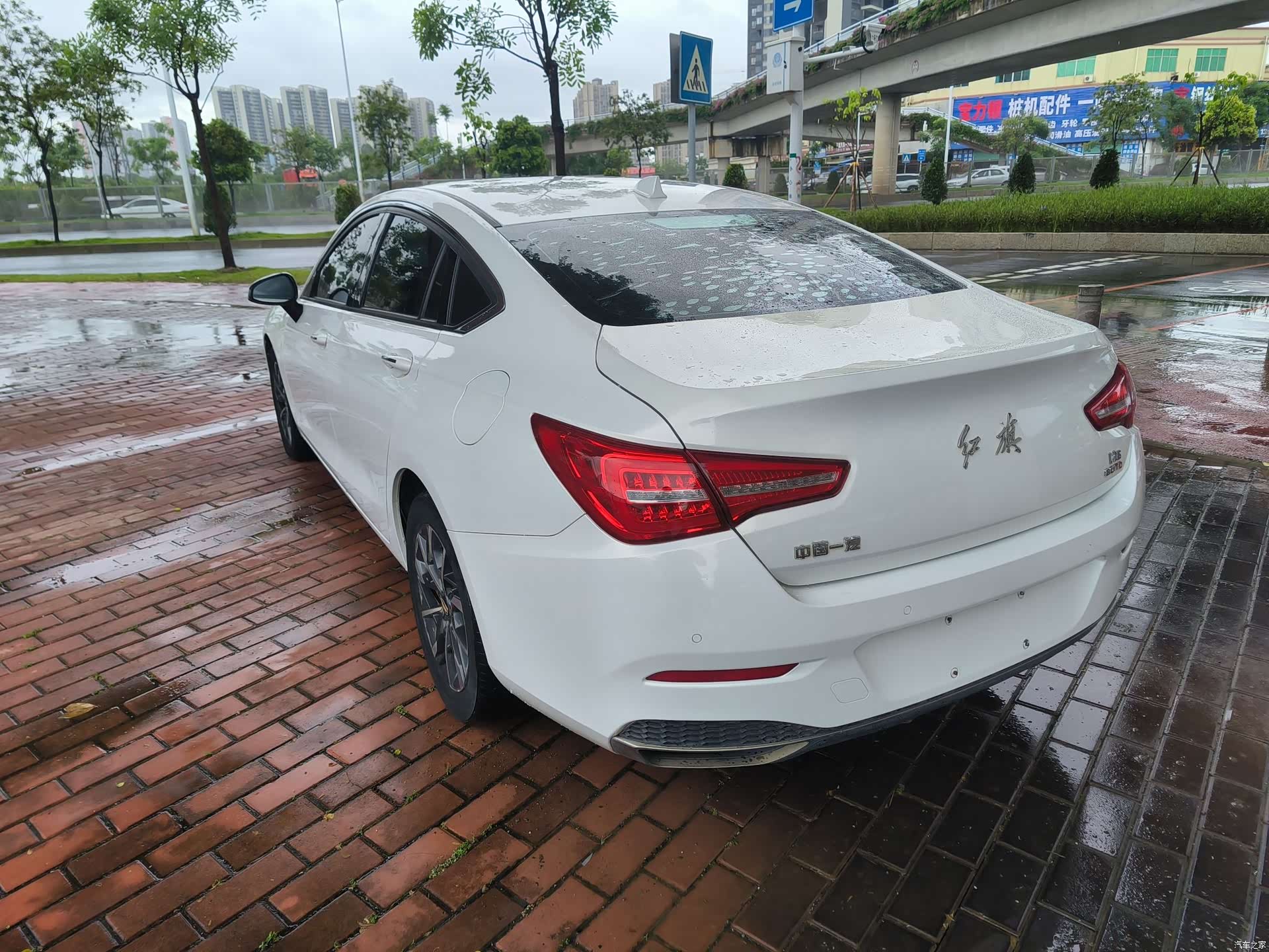 Hongqi H5, 2020 11