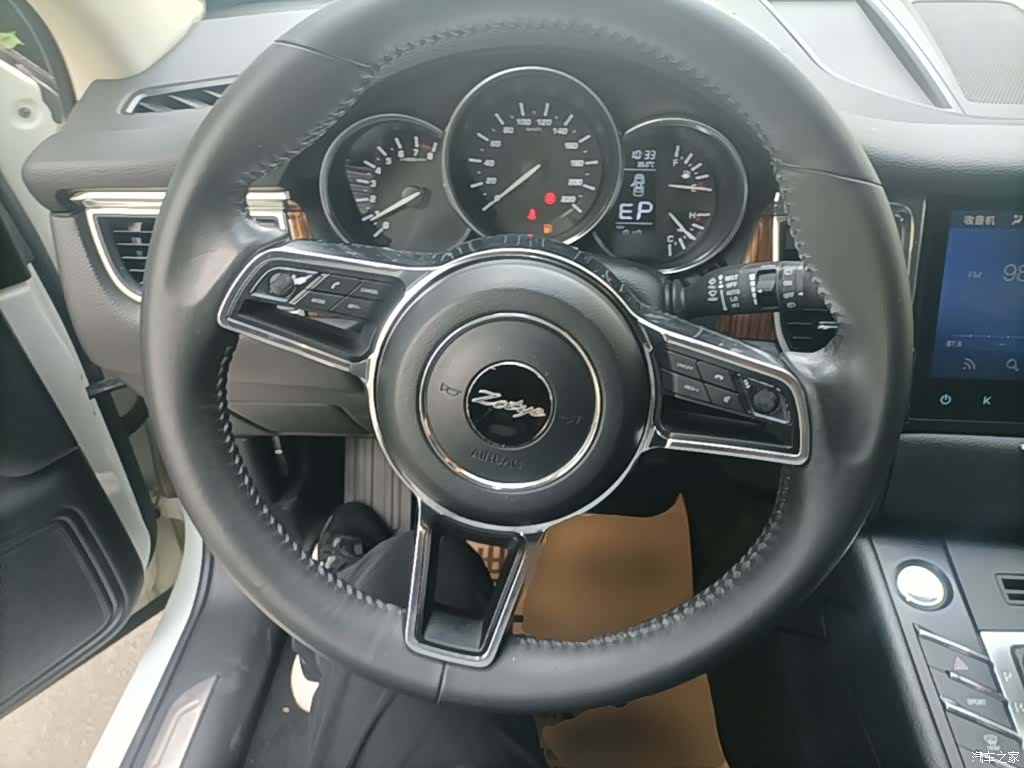 Zotye SR9, 2017 11