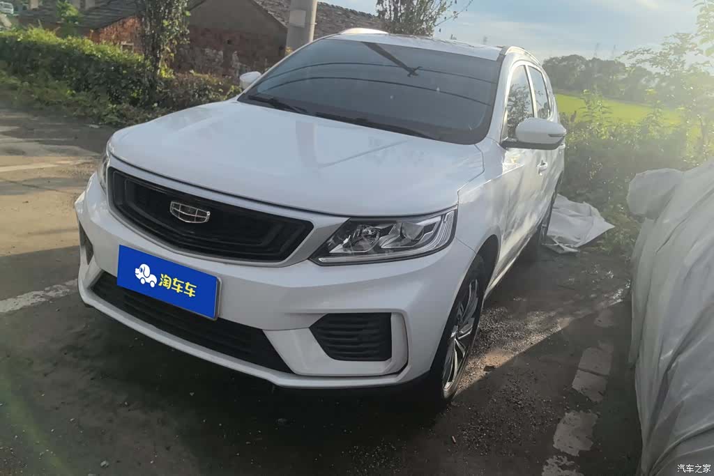 Geely X6, 2021 1