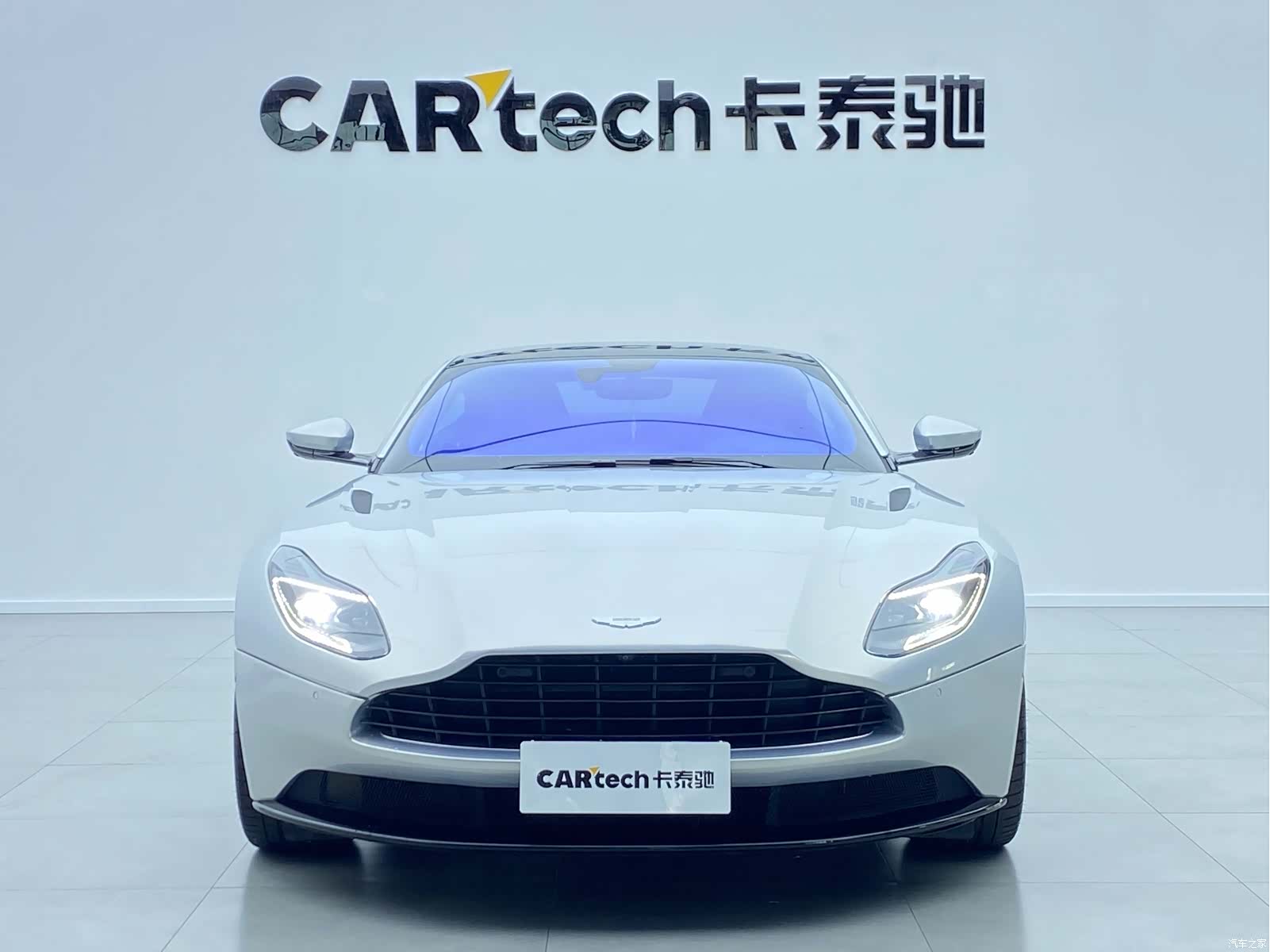 Aston Martin DB11, 2018 2