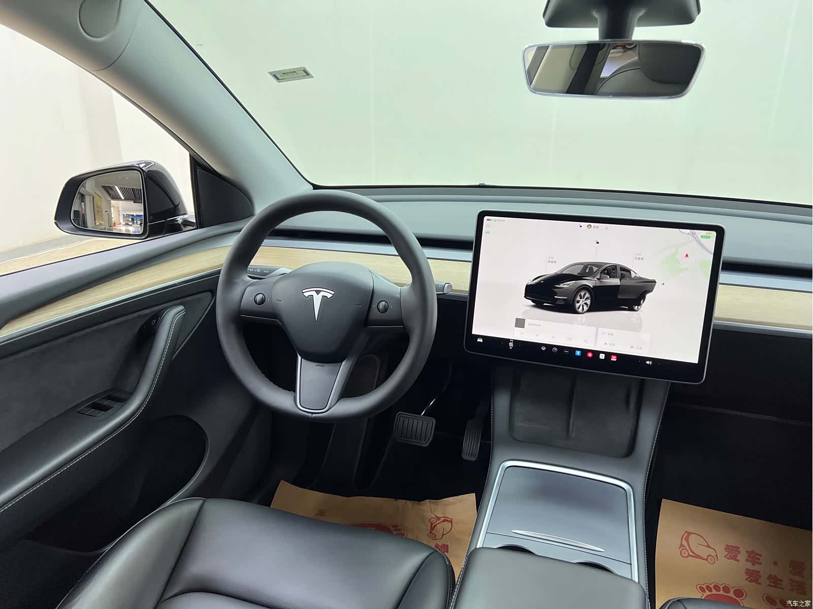Tesla Model Y, 2023 22