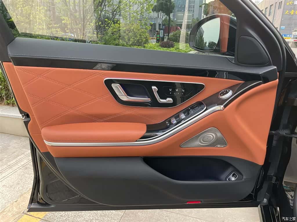 Maybach S-Class, 2022 11