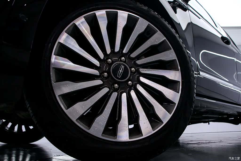 Lincoln Navigator, 2020 16