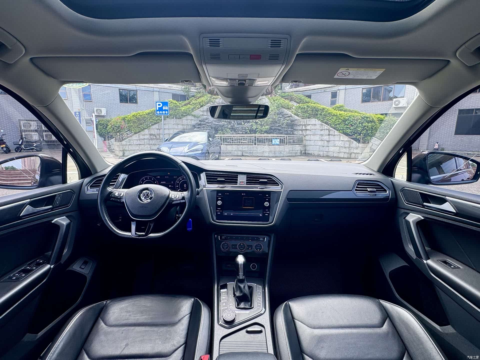 Volkswagen Tiguan, 2017 все фото