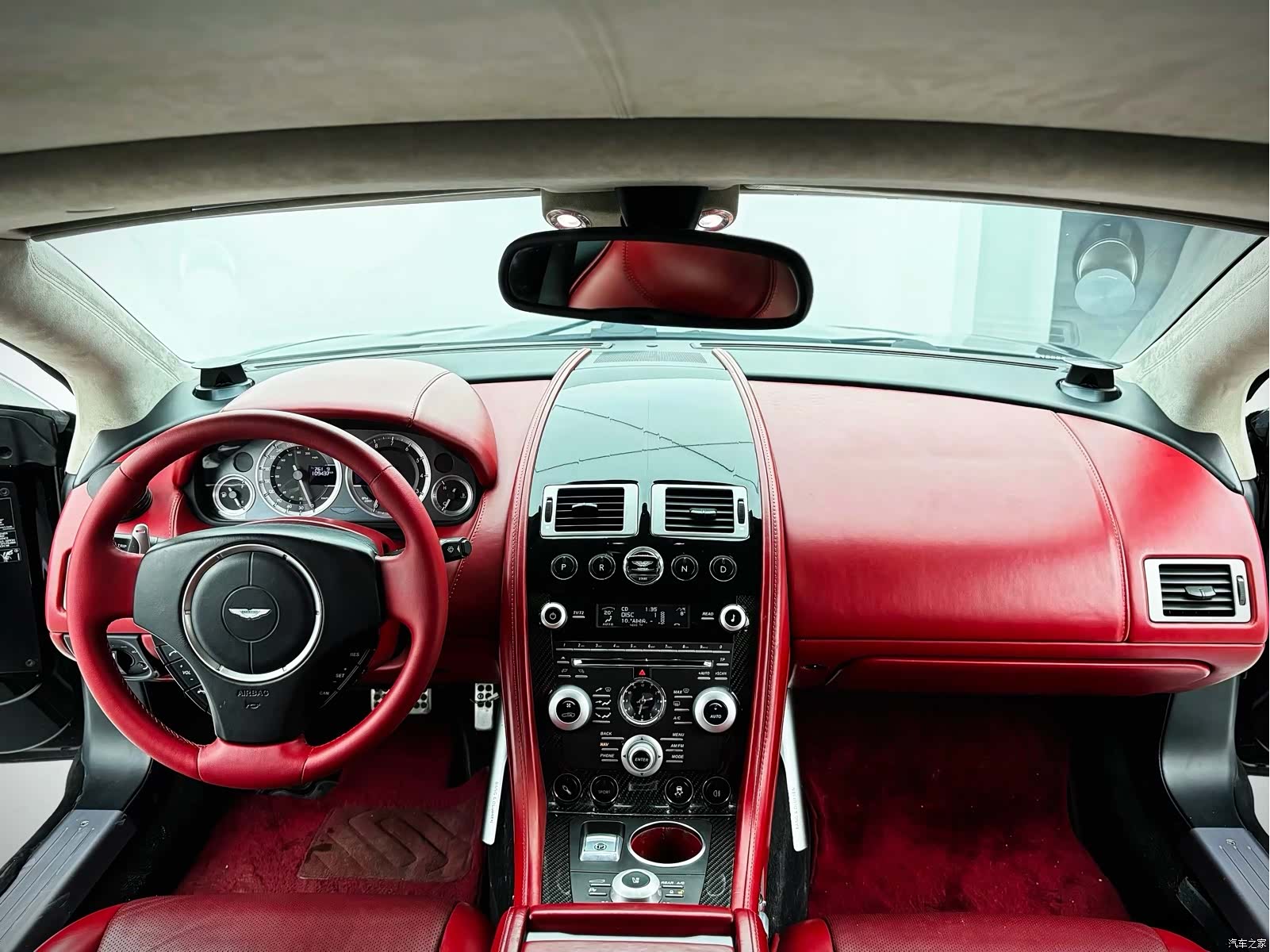 Aston Martin Rapide, 2011 6