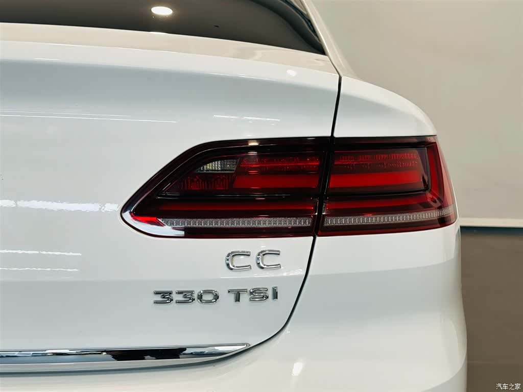 Volkswagen CC, 2019 14
