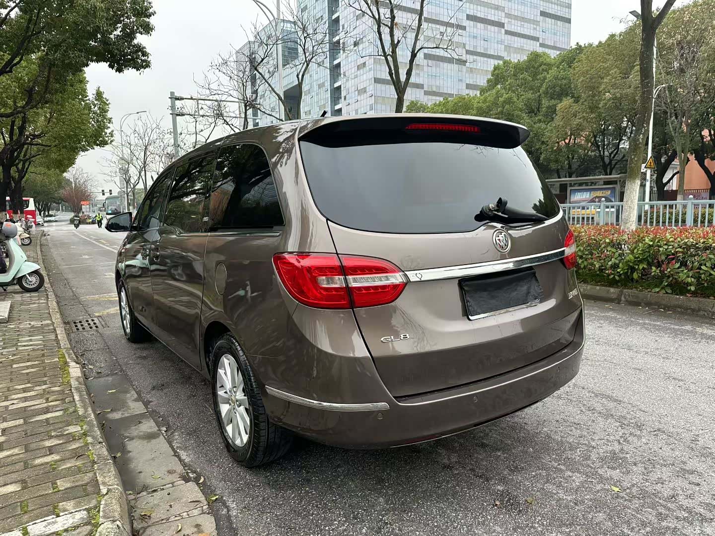 Buick GL8, 2013 7