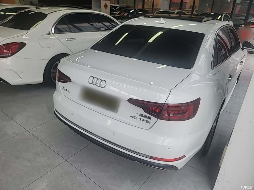 Audi A4L, 2019 7