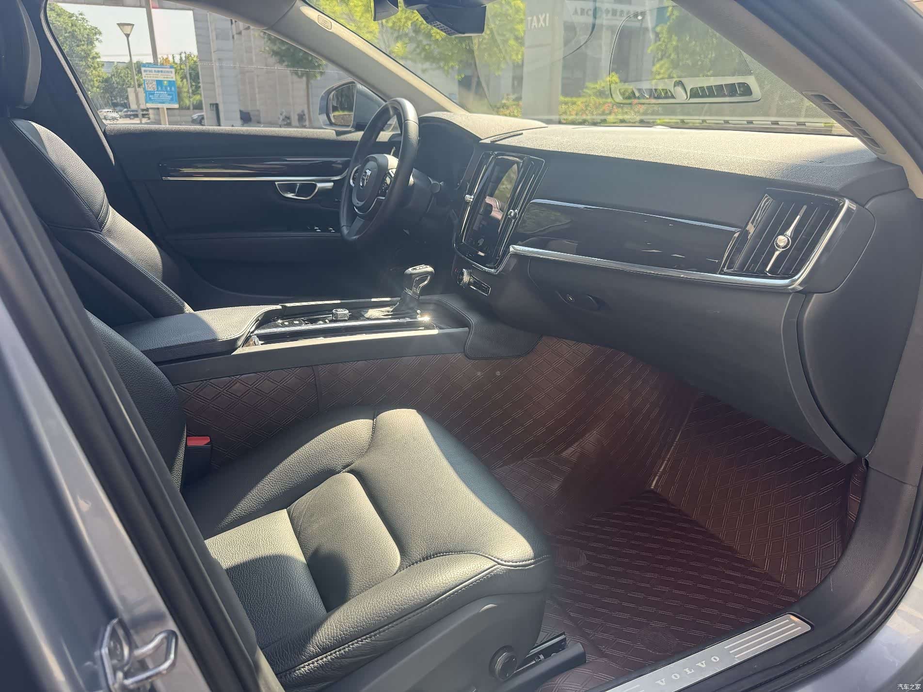 Volvo S90, 2017 15