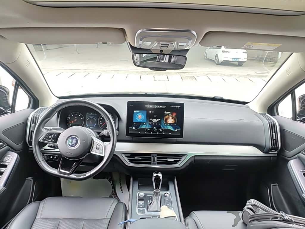 BYD Tang, 2022 10