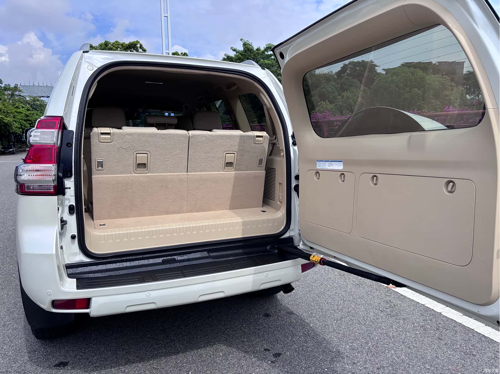 Toyota Prado, 2015 11