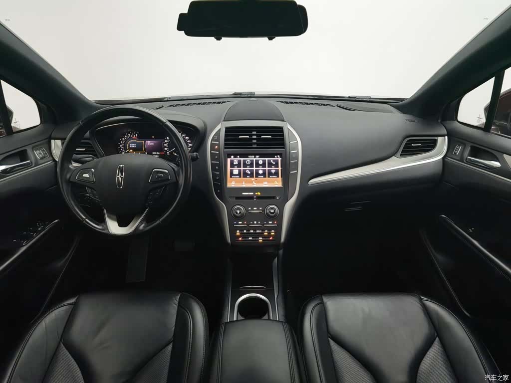 Lincoln MKC, 2019 все фото
