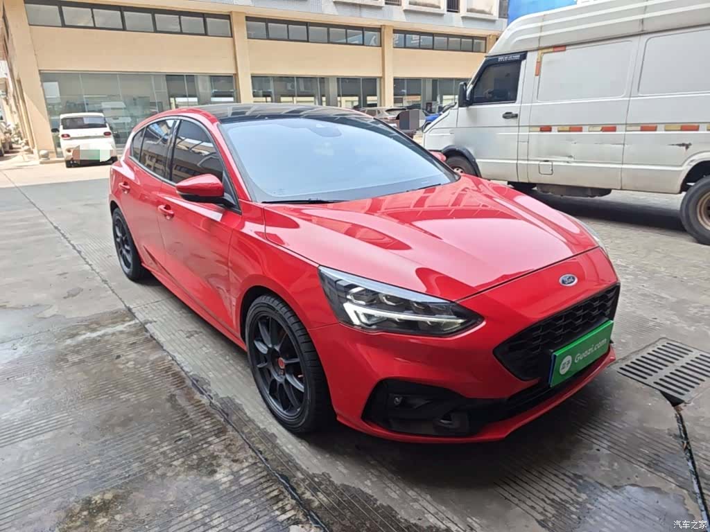Ford Focus, 2020 4