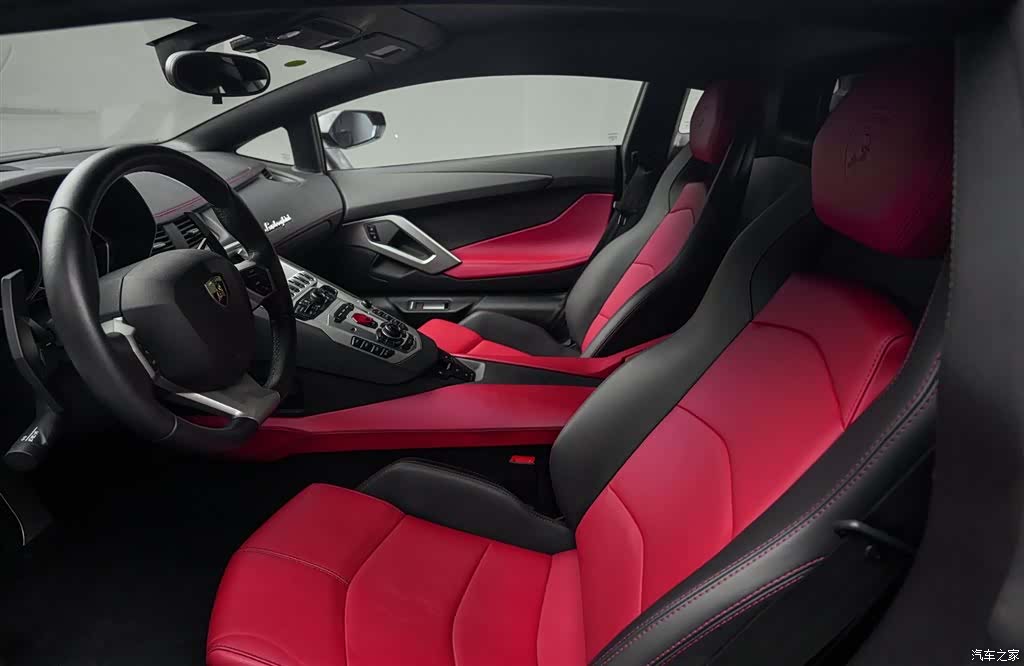 Lamborghini Aventador, 2016 15