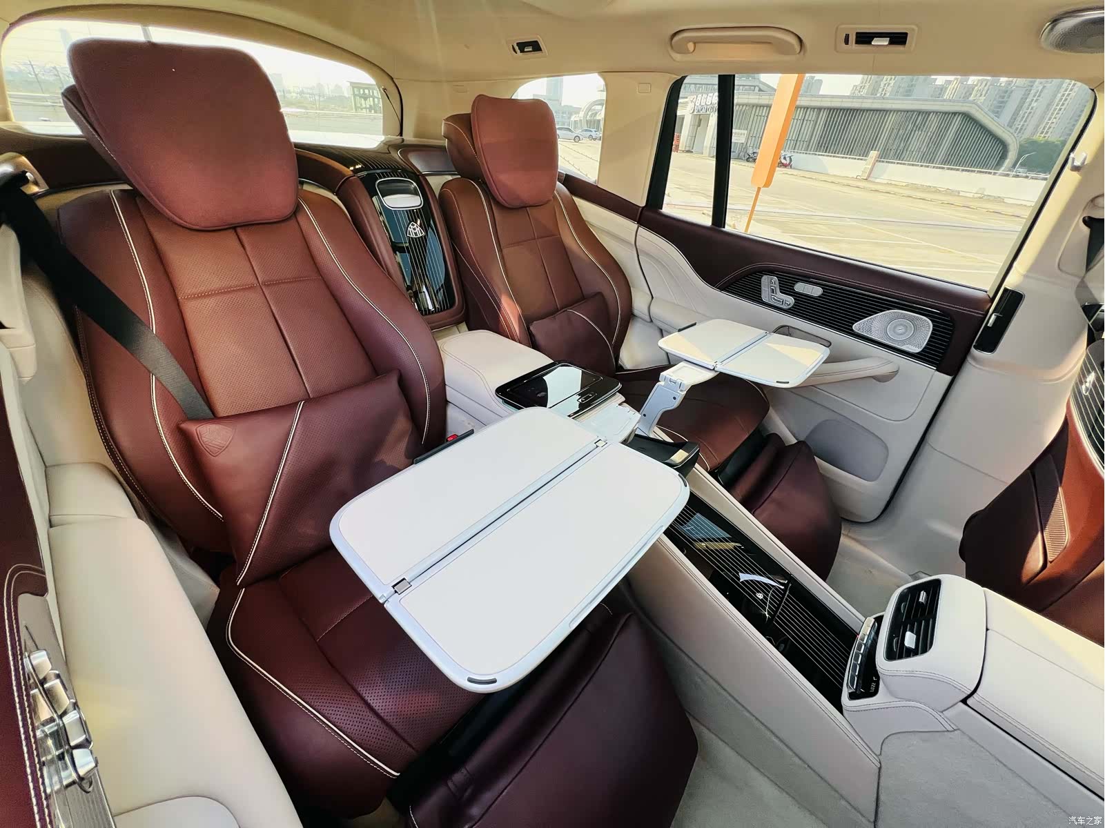 Mercedes-Benz GLS, 2023 11