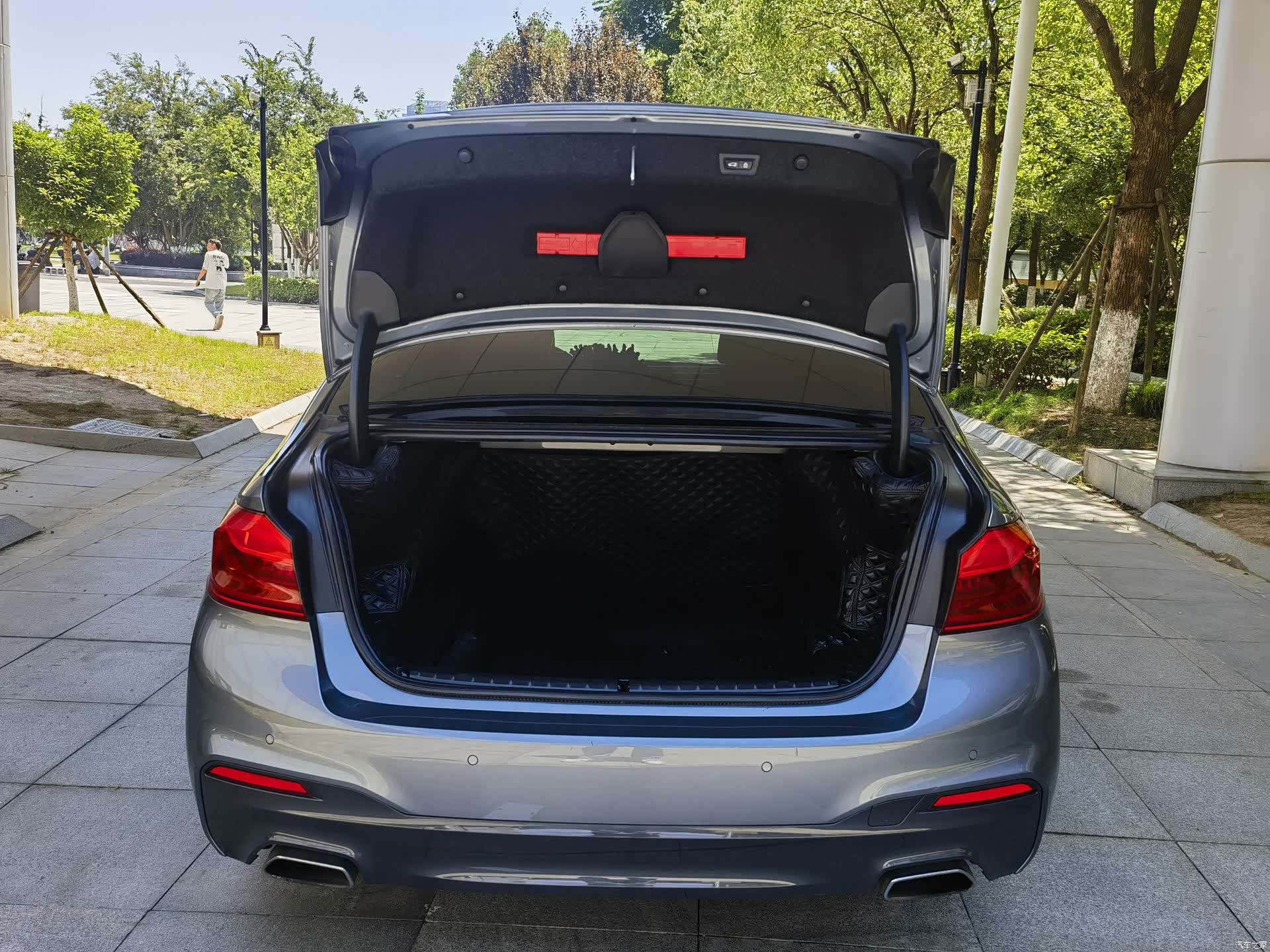 BMW 5 Series, 2019 16