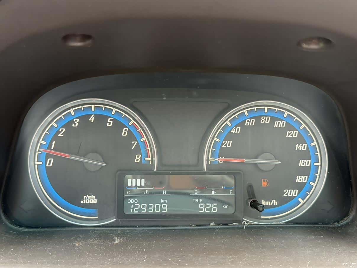 Wuling 730, 2016 16