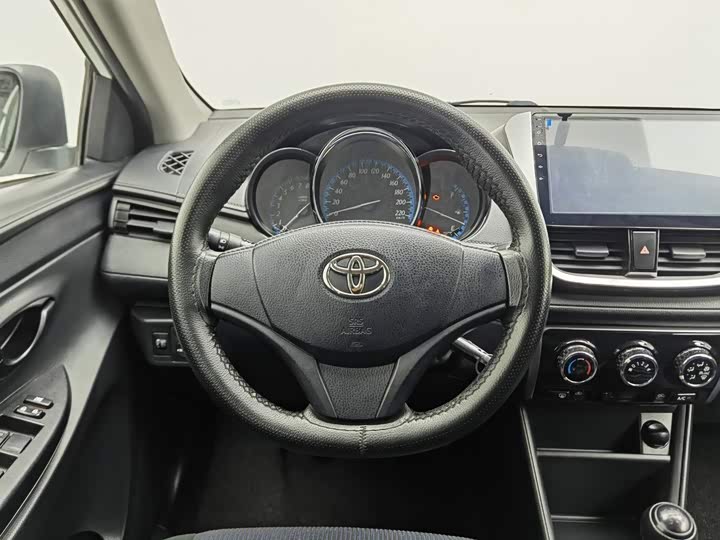 Toyota YARiS L Yaris L 2016 gai 1.3E МКПП mei dong ban