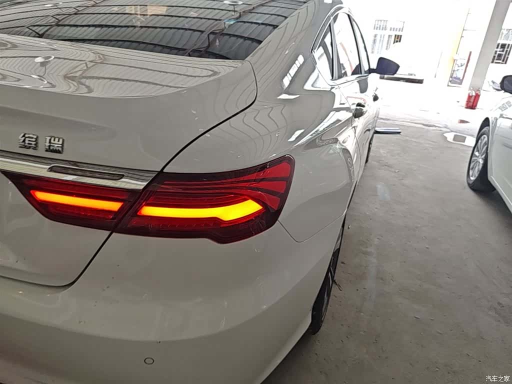 Geely Binray, 2019 8