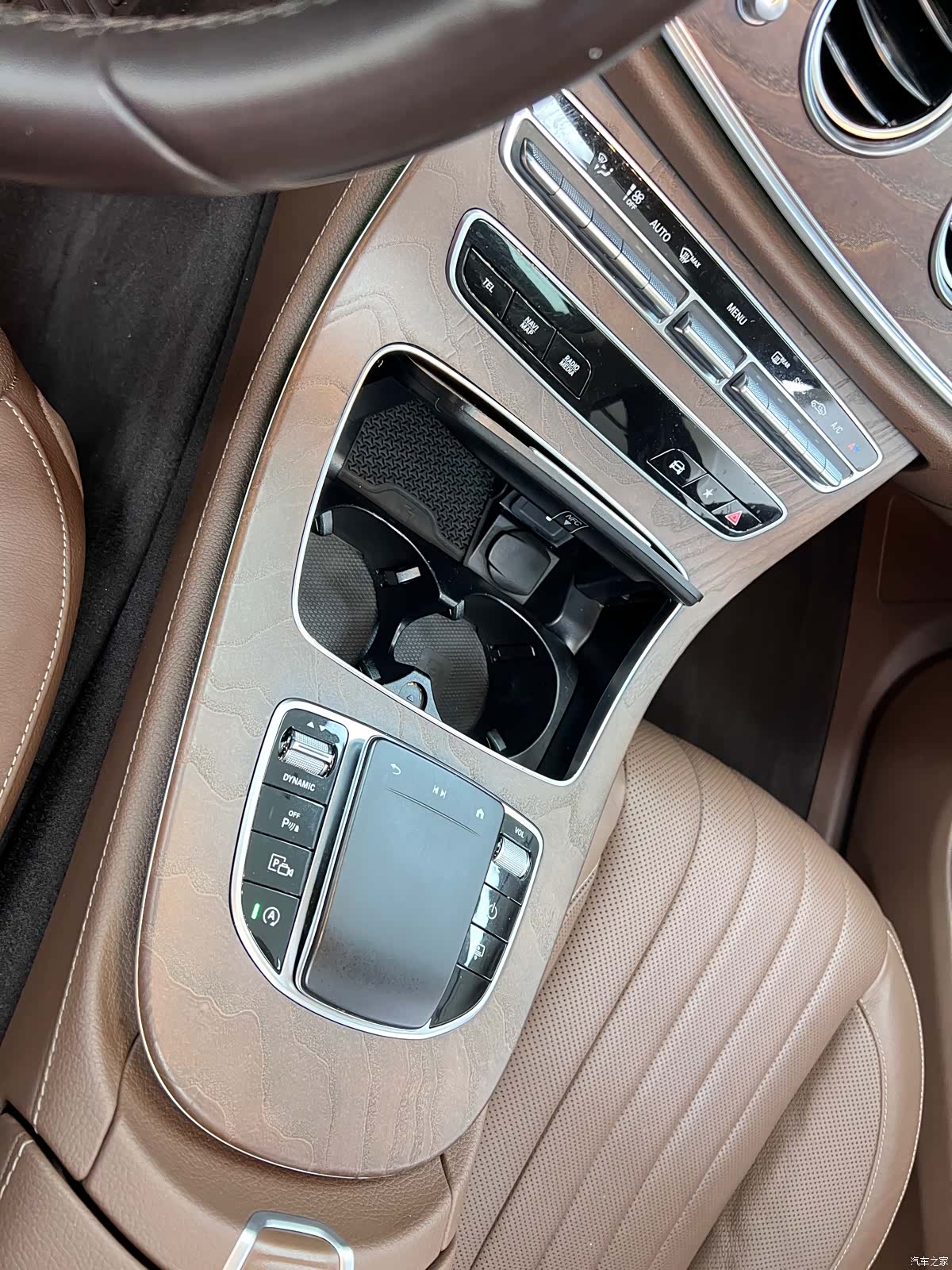 Mercedes-Benz E-Class, 2021 28