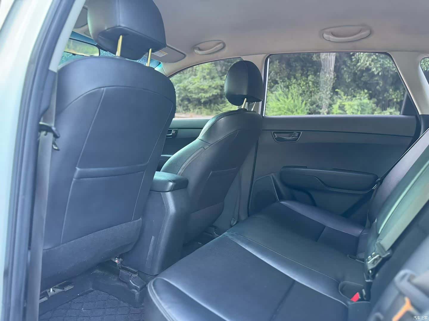 Kia KX3, 2016 8