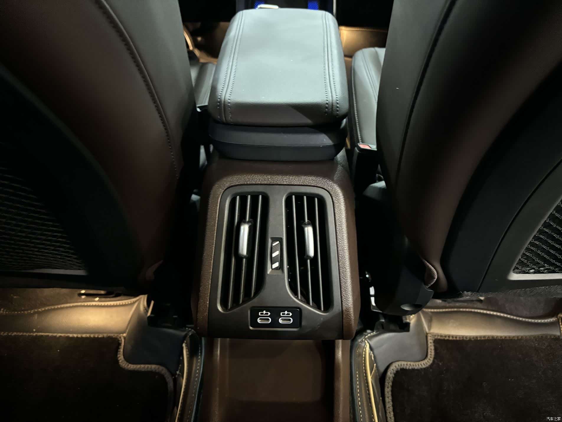 BMW X1, 2023 31