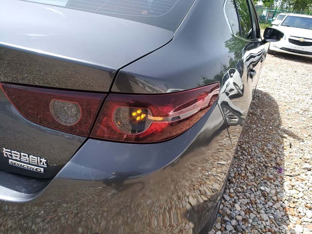 Mazda Mazda3, 2022 24