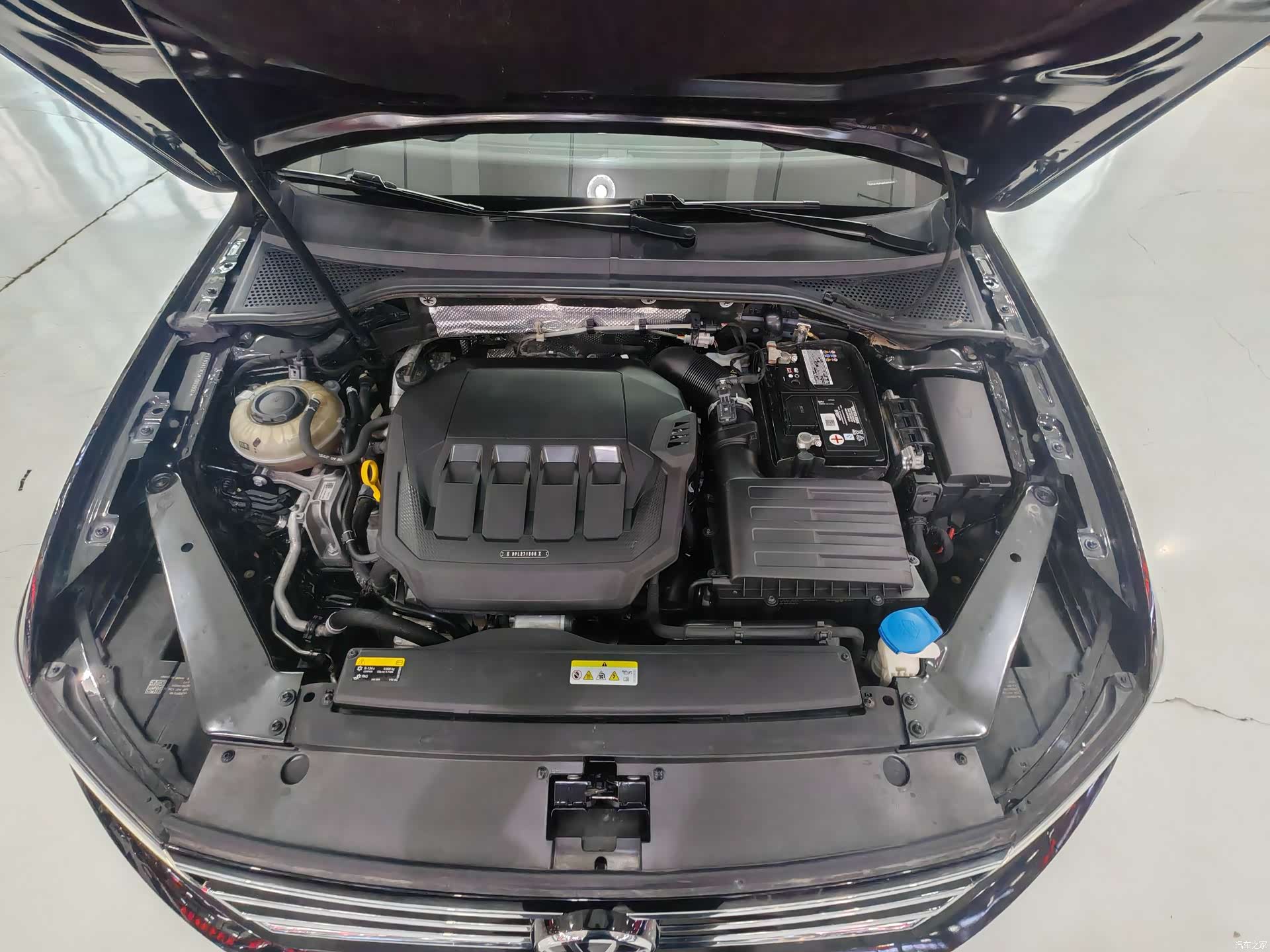 Volkswagen Magotan, 2021 20