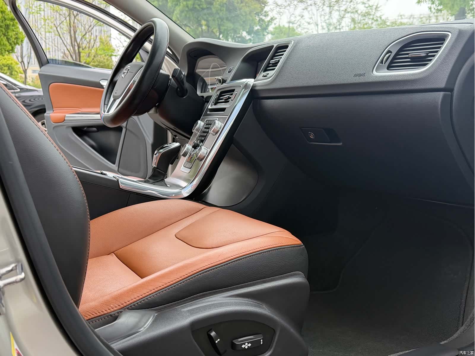 Volvo S60, 2019 10