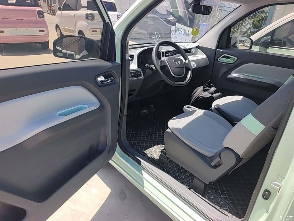 Wuling MINIEV, 2021 12
