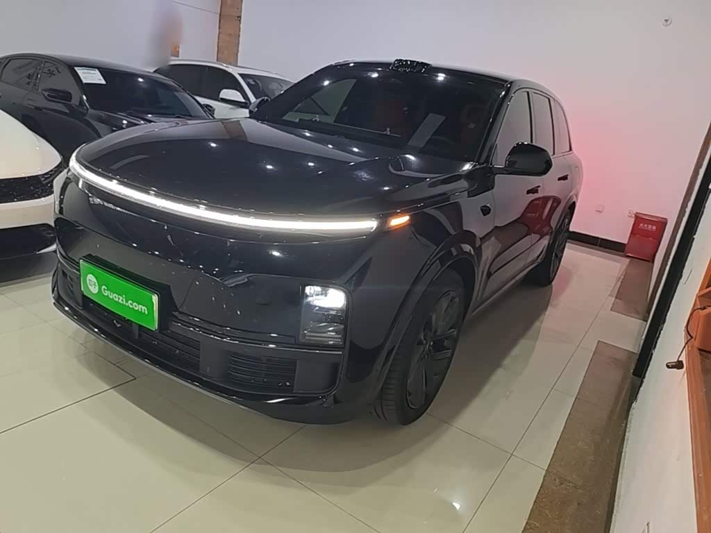 Li Auto L8