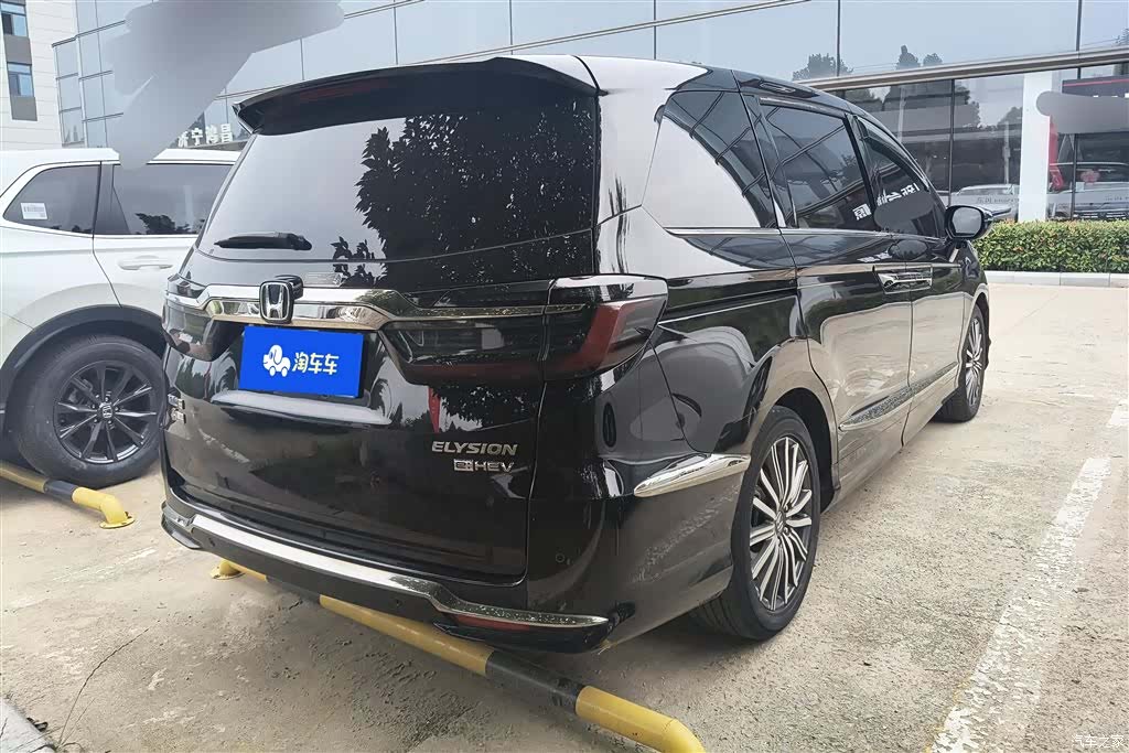 Honda Elysion, 2022 3