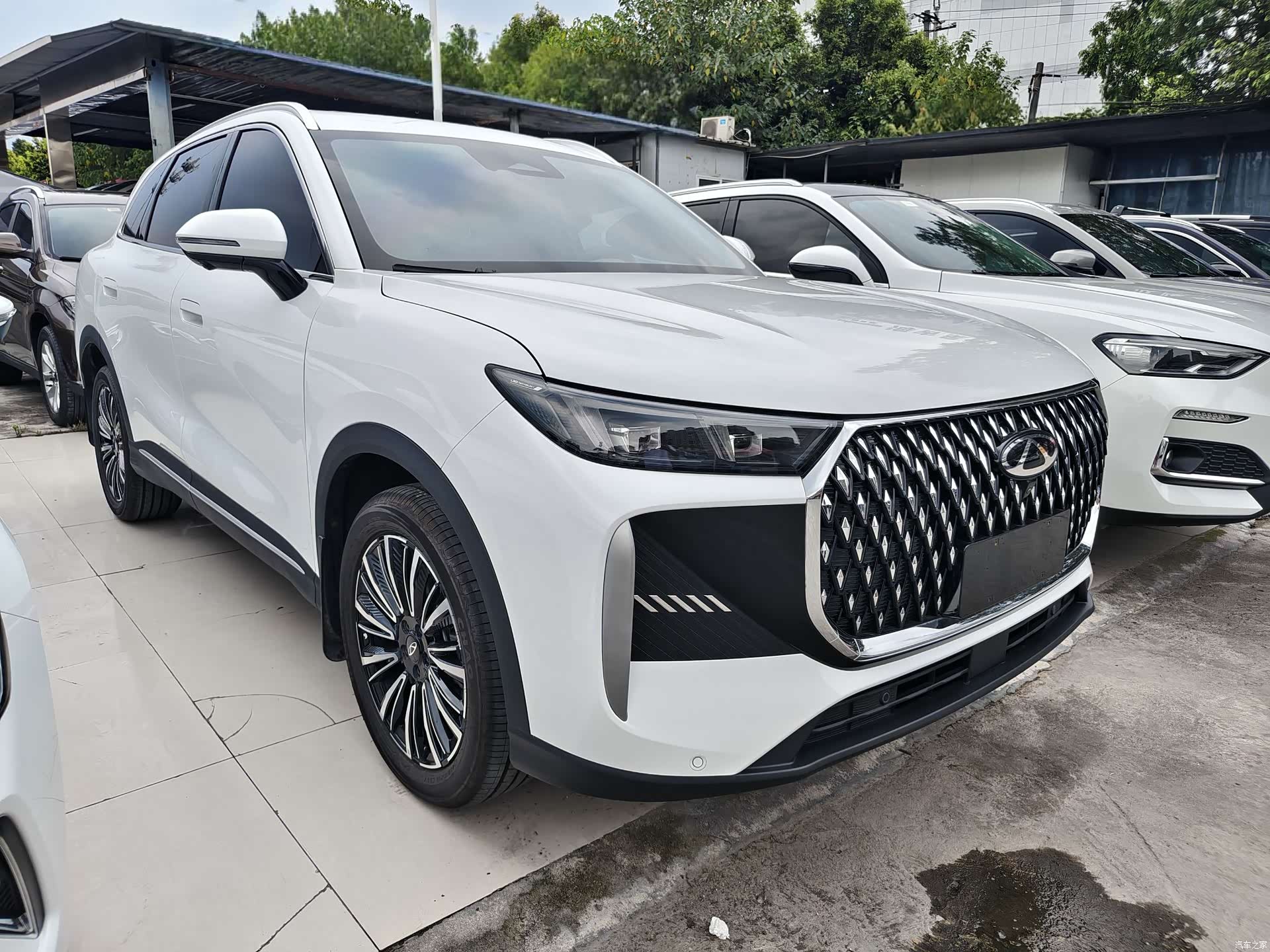 Chery Tiggo 8, 2026 3