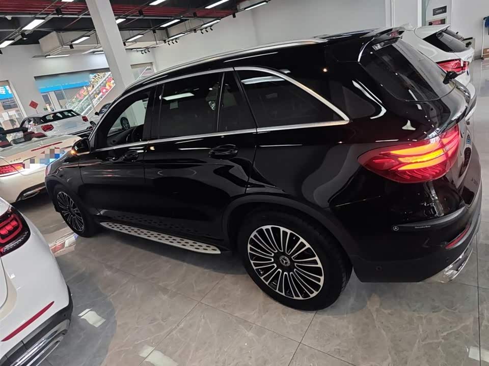 Mercedes-Benz GLC Mercedes-Benz GLC